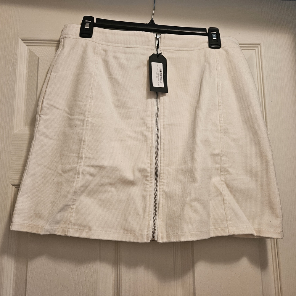Lucca Corduroy Off-White Zippered Skirt